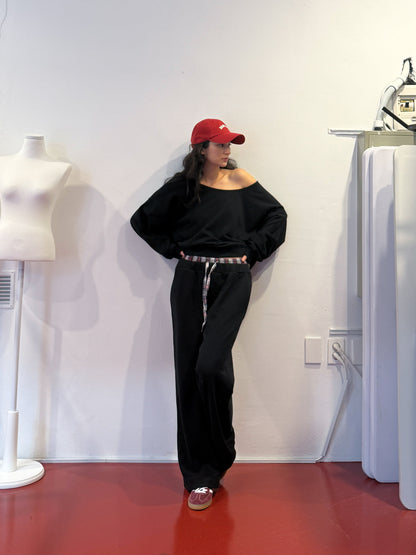 U-neck Sweatshirt | Black